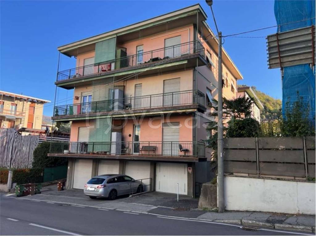 appartamento in affitto a Como in zona Muggiò