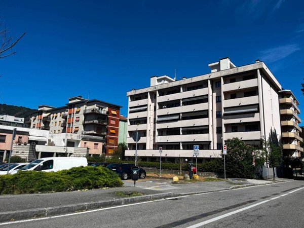 appartamento in affitto a Como in zona Borghi