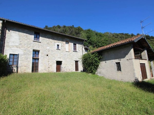 appartamento in affitto a Como in zona Camnago Volta