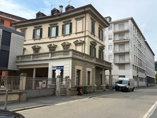 appartamento in affitto a Como in zona Piazza Volta