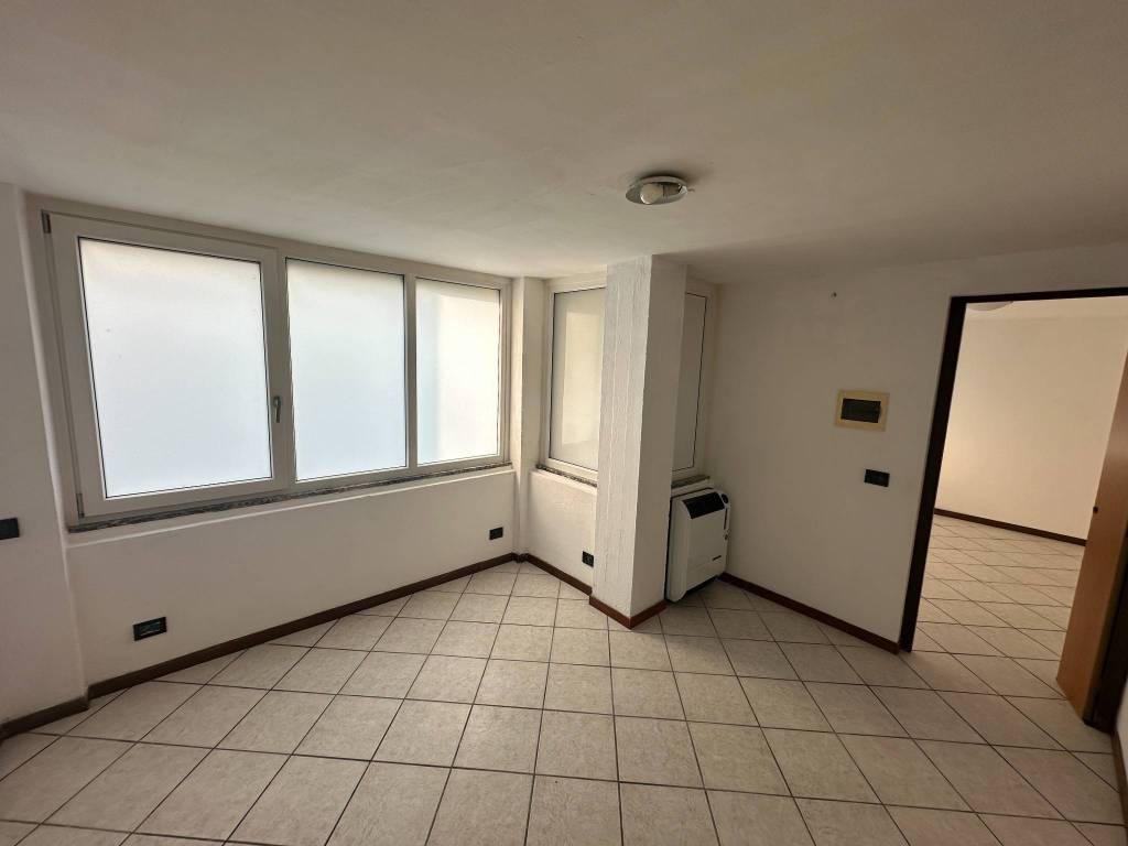 appartamento in affitto a Como in zona Breccia