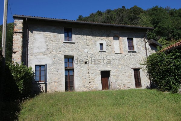 appartamento in affitto a Como in zona Camnago Volta