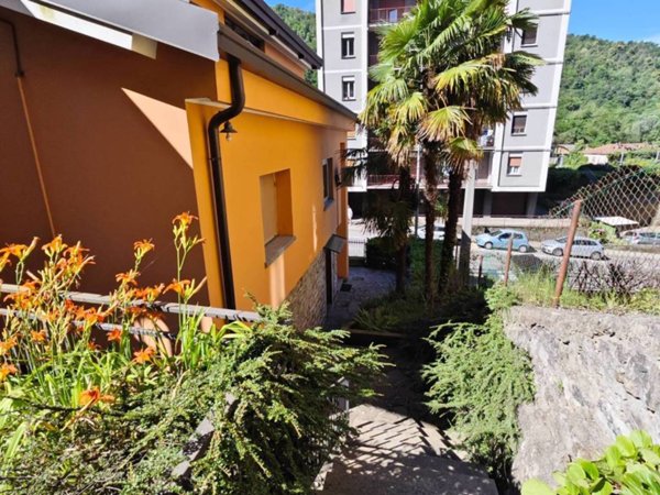 appartamento in affitto a Como in zona Tavernola