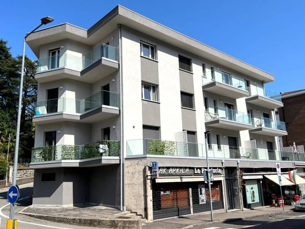 casa indipendente in affitto a Como in zona Como Centro