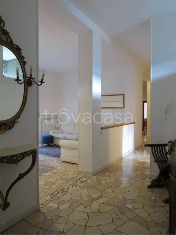 appartamento in affitto a Como in zona Como Centro