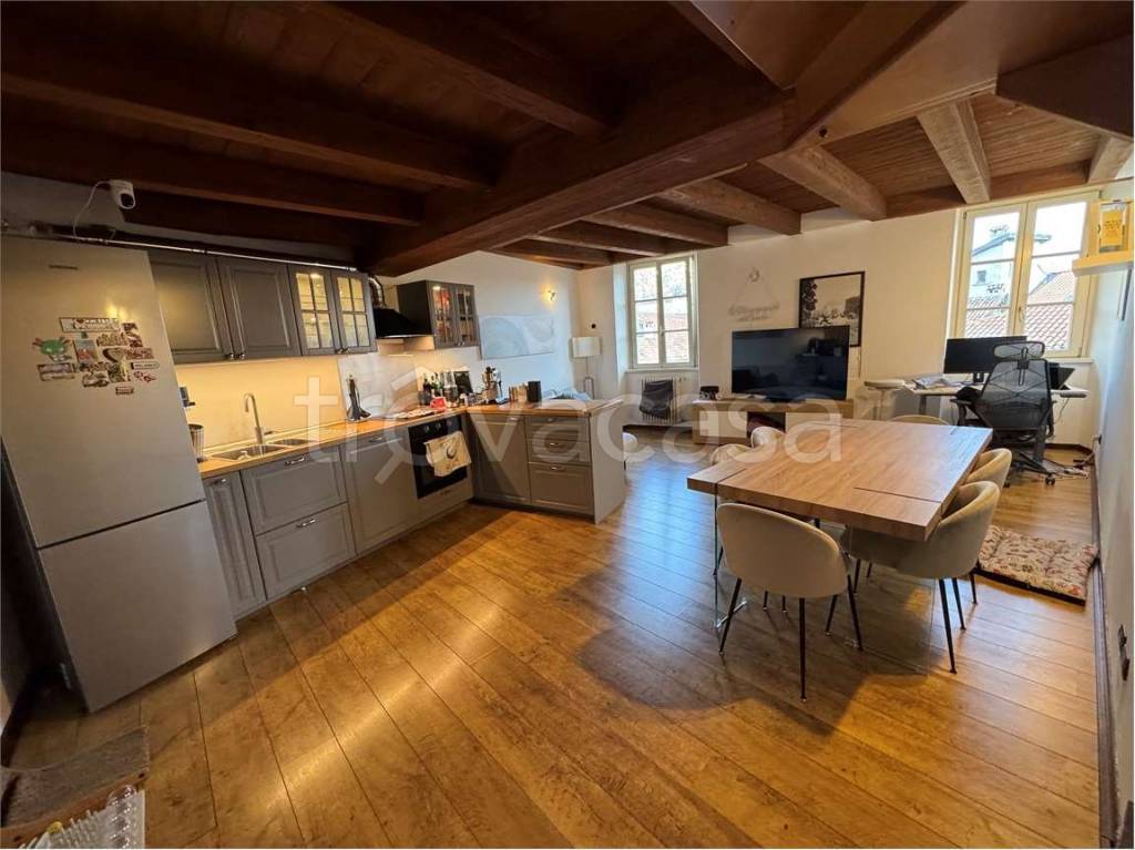 appartamento in affitto a Como in zona Como Centro