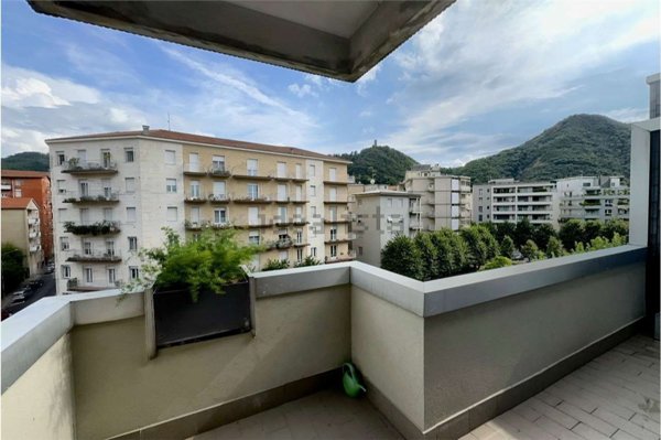 appartamento in affitto a Como in zona Borghi