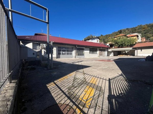 locale commerciale in affitto a Como in zona Rebbio