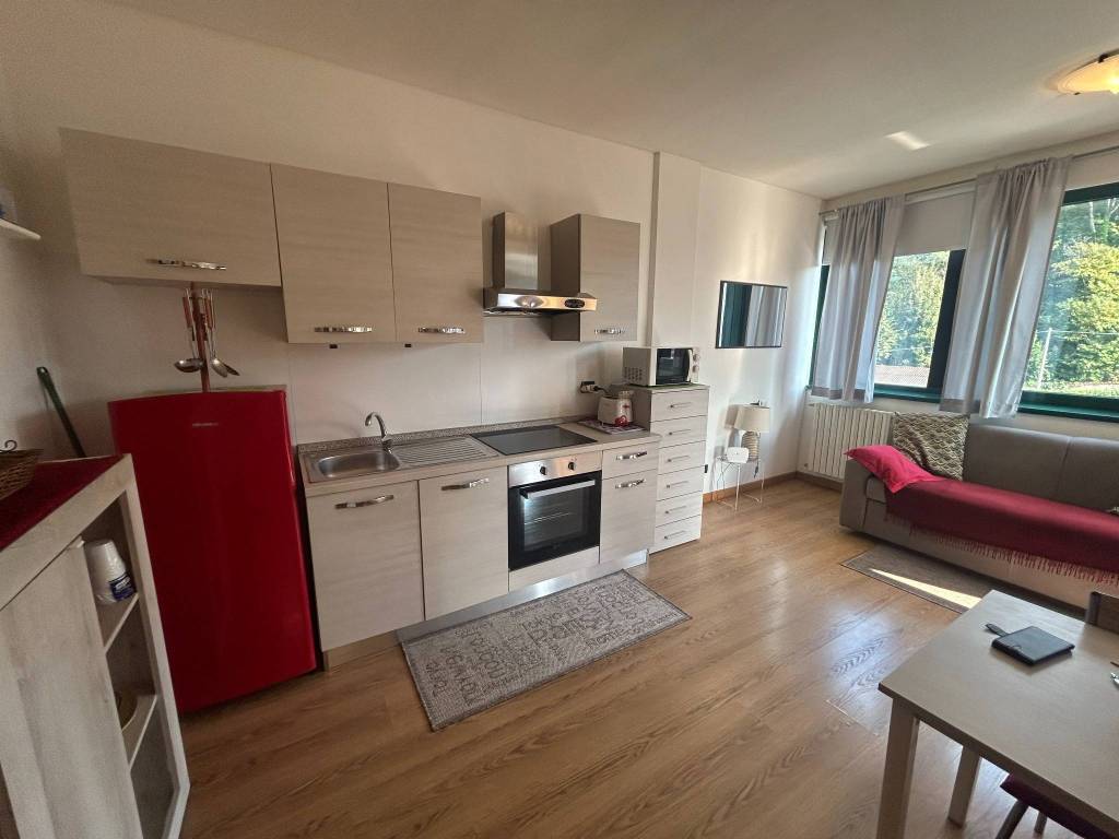 appartamento in affitto a Como in zona Lora