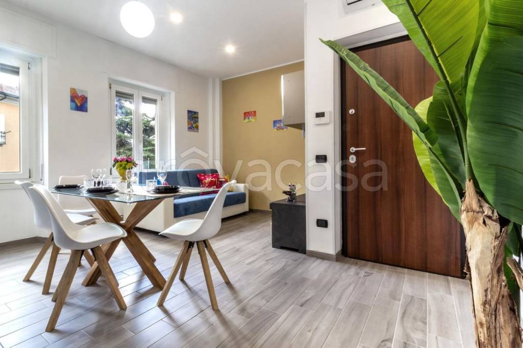 appartamento in affitto a Como in zona Borghi