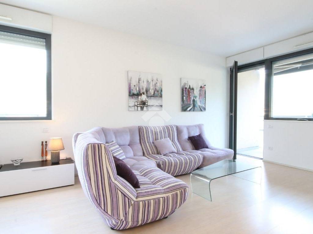 appartamento in affitto a Como in zona Tavernola