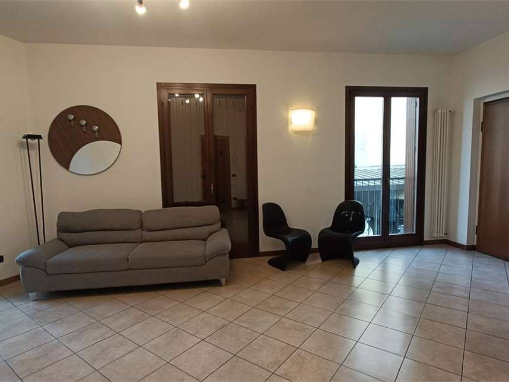 appartamento in affitto a Como in zona Albate