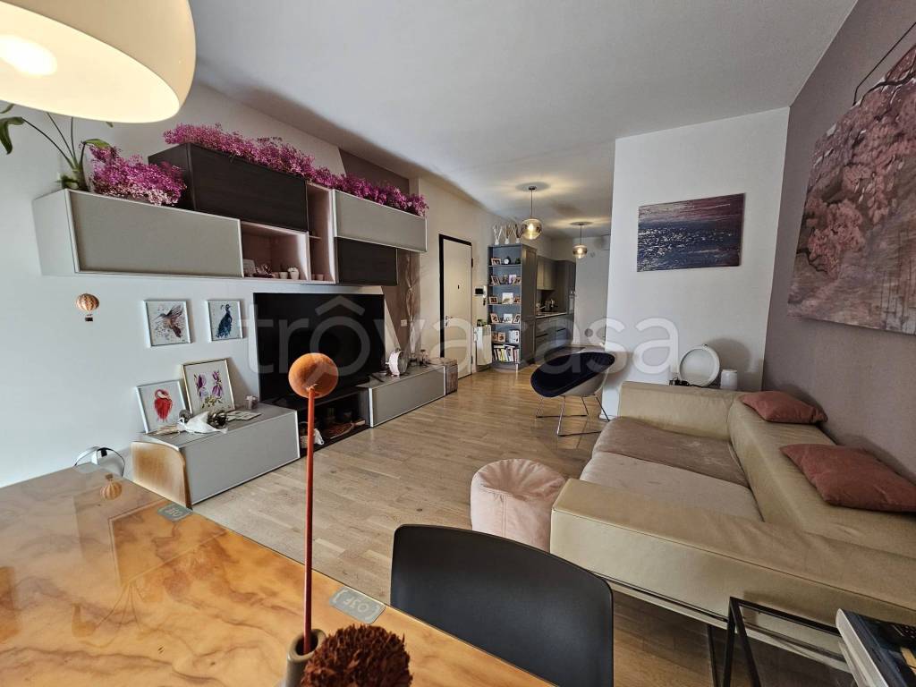 appartamento in affitto a Como in zona Sagnino