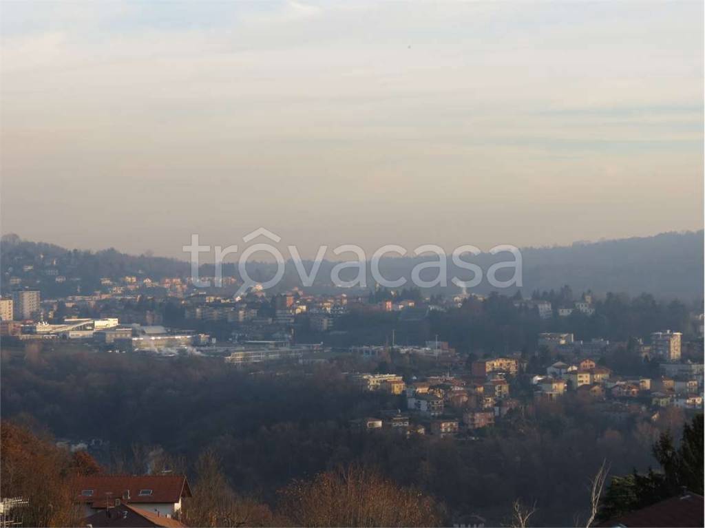 appartamento in affitto a Como in zona Garzola