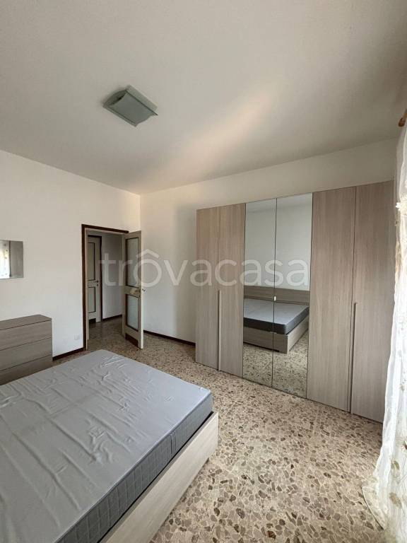 appartamento in affitto a Como in zona Sagnino