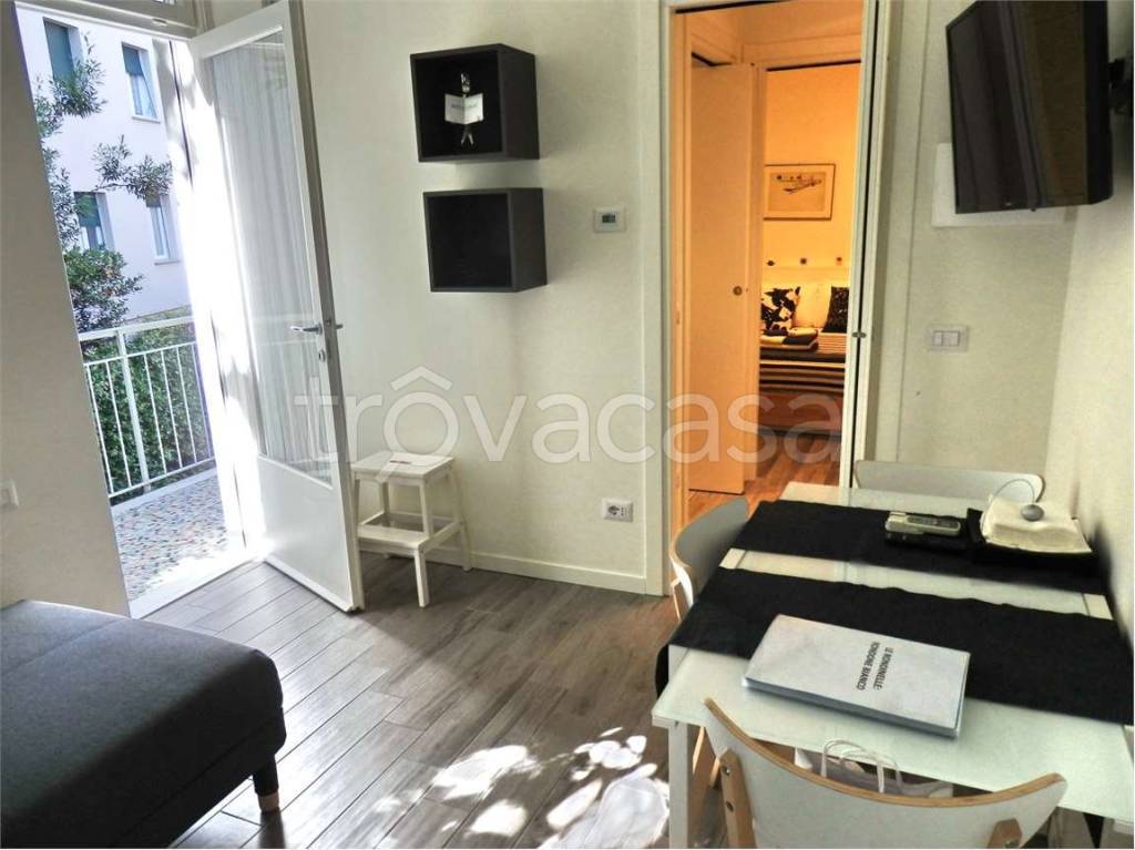 appartamento in affitto a Como in zona Valduce