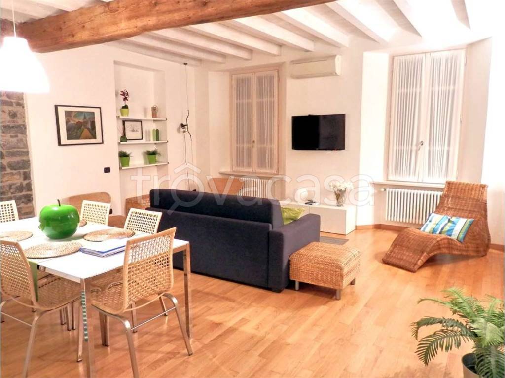 appartamento in affitto a Como in zona Como Centro