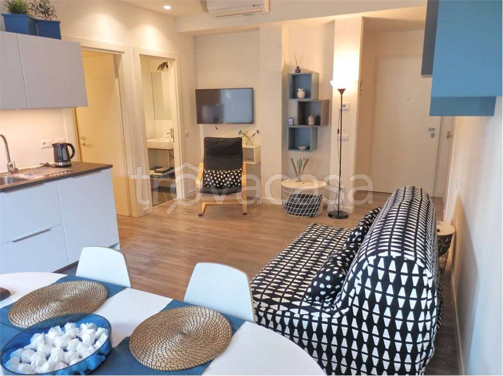 appartamento in affitto a Como in zona Valduce