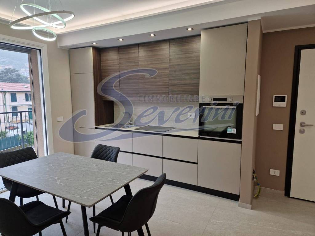 appartamento in affitto a Como in zona Tavernola