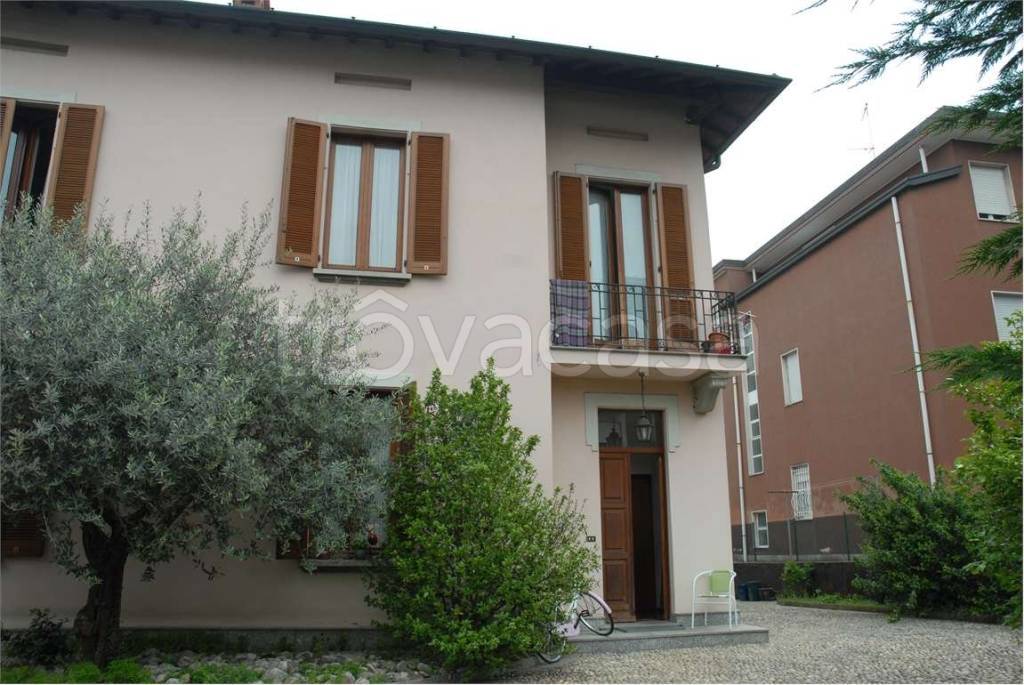 appartamento in affitto a Como in zona Lora