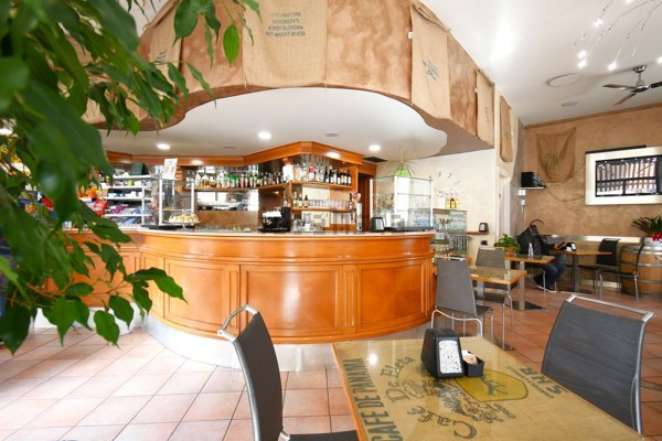 negozio in affitto a Como in zona Como Centro