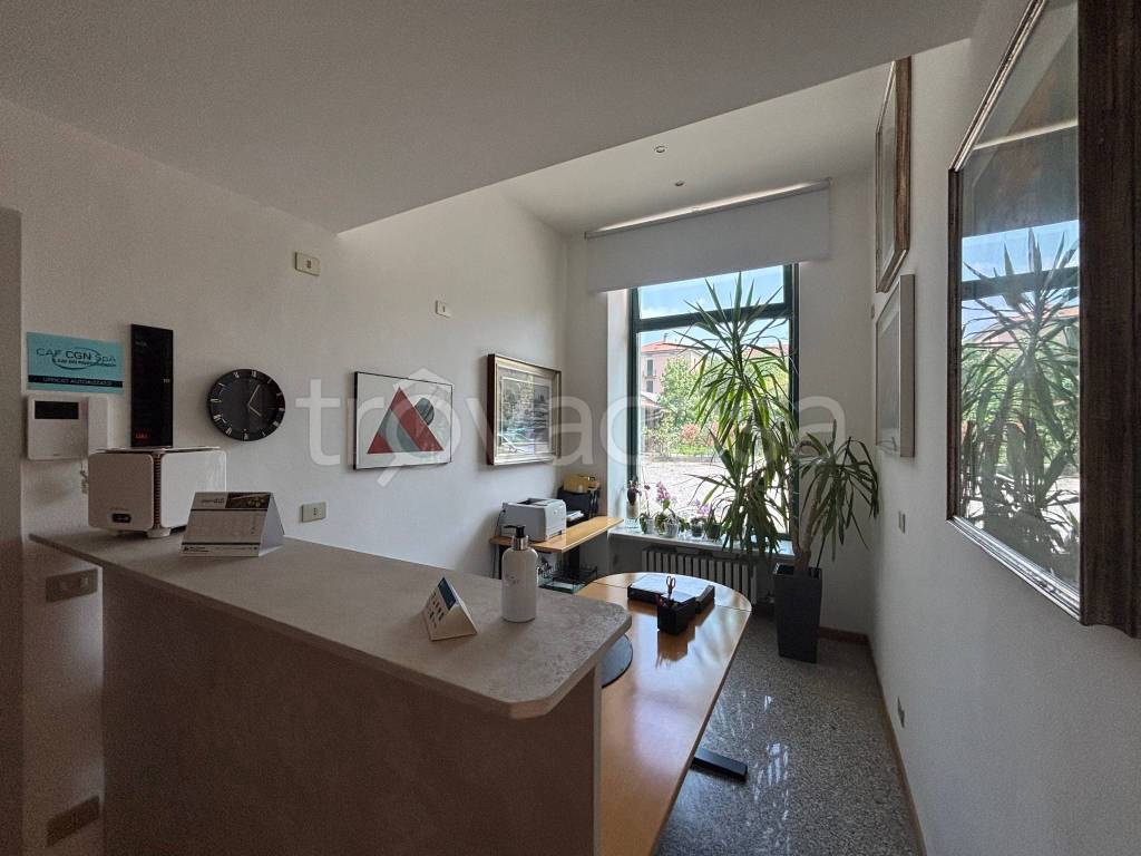 appartamento in affitto a Como in zona Borghi