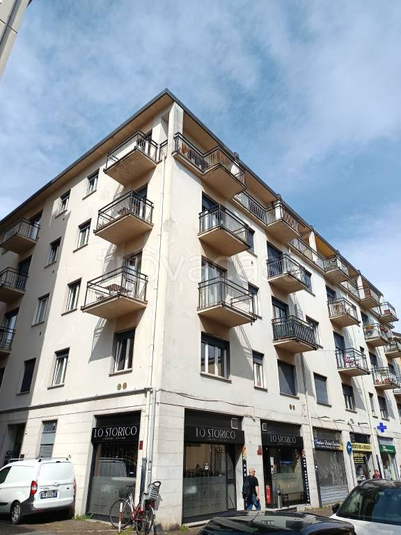 appartamento in affitto a Como in zona Borghi