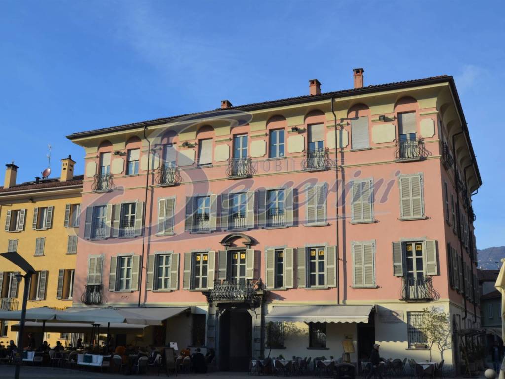 appartamento in affitto a Como in zona Piazza Volta