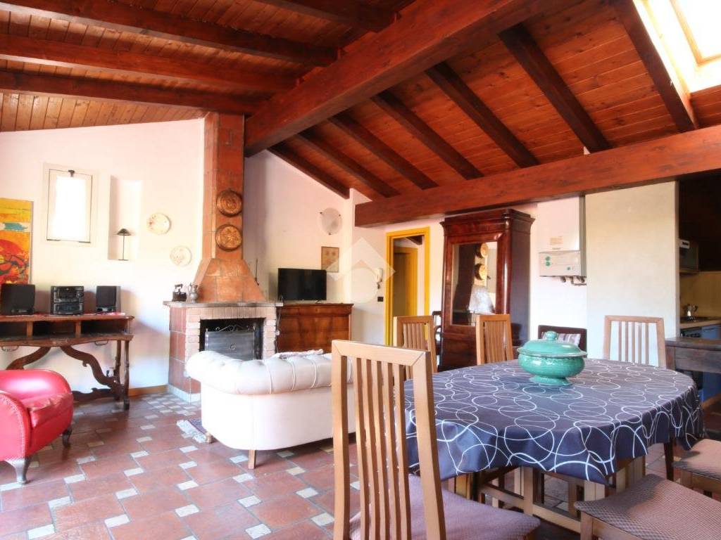 appartamento in affitto a Como in zona Monte Olimpino