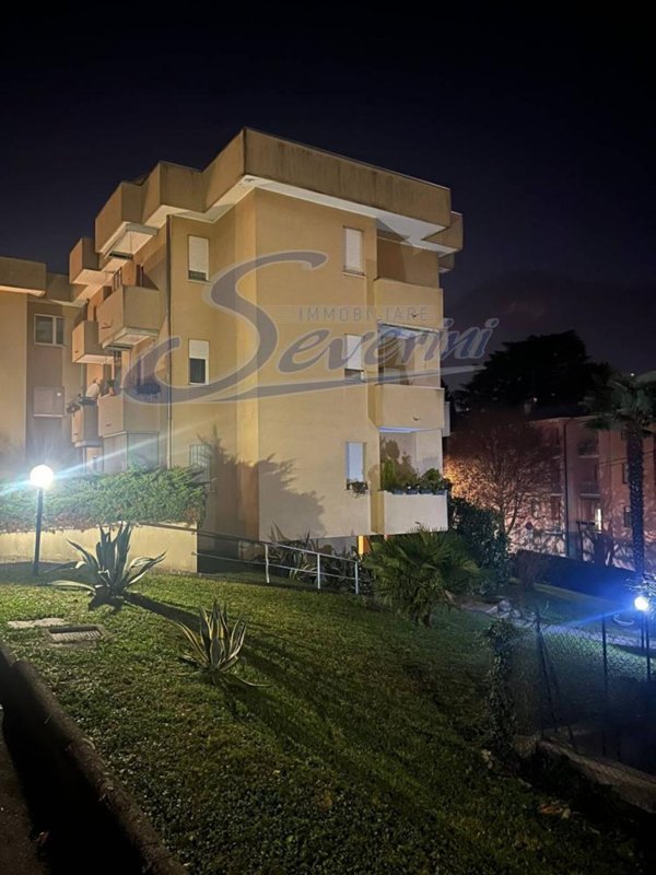 appartamento in affitto a Como in zona Tavernola