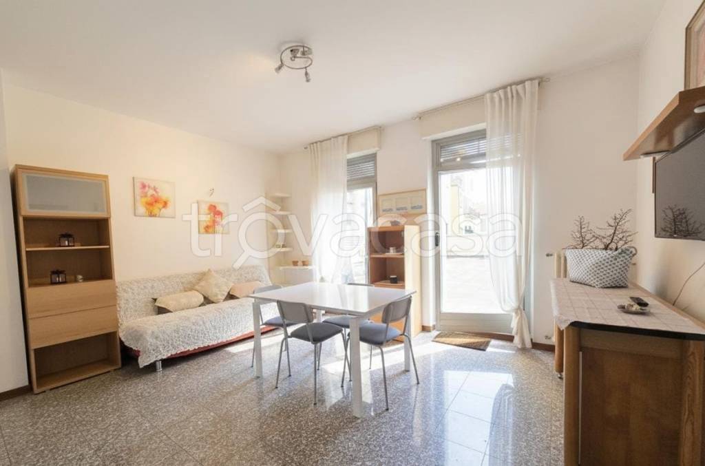 appartamento in affitto a Como in zona Como Centro