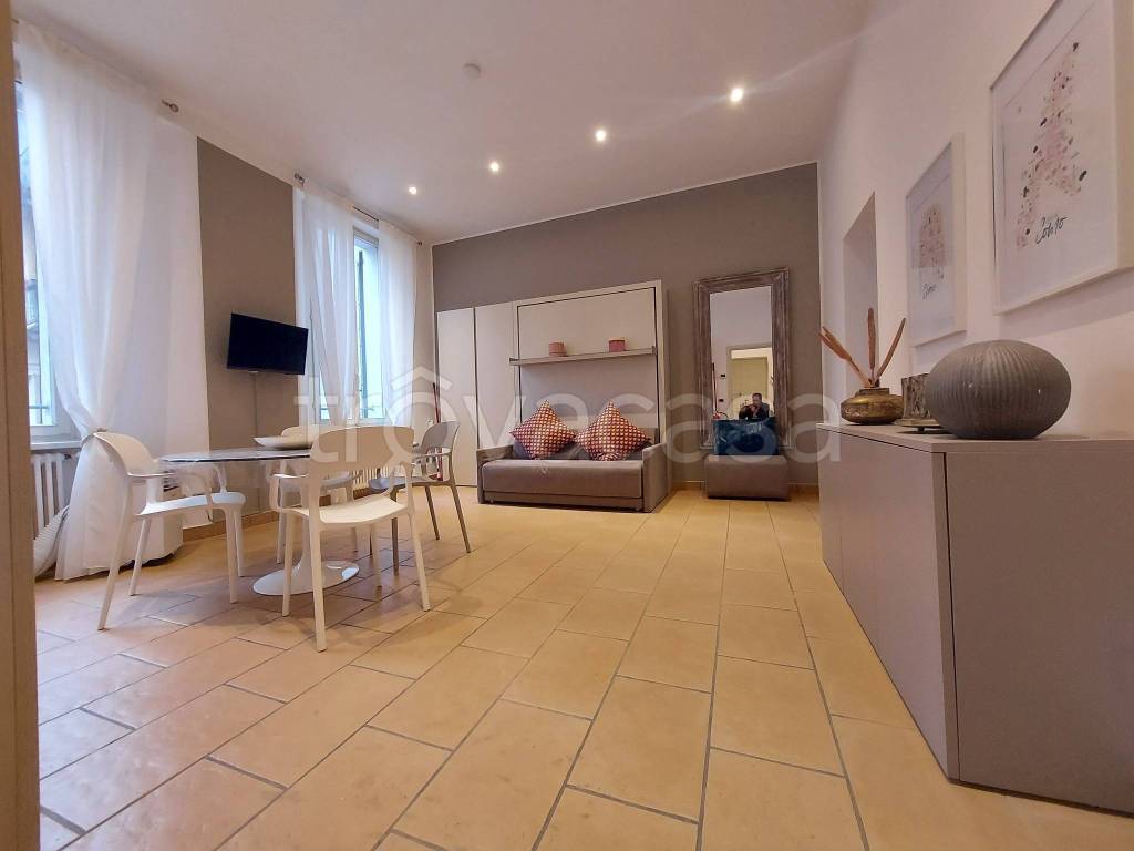 appartamento in affitto a Como in zona Como Centro