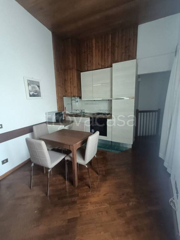 appartamento in affitto a Como in zona Como Centro