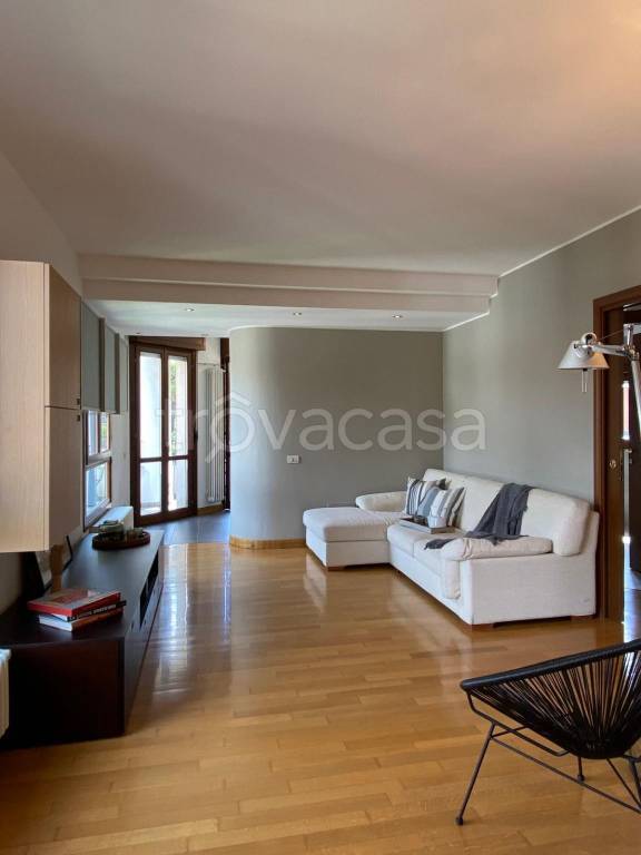 appartamento in affitto a Como in zona Monte Olimpino