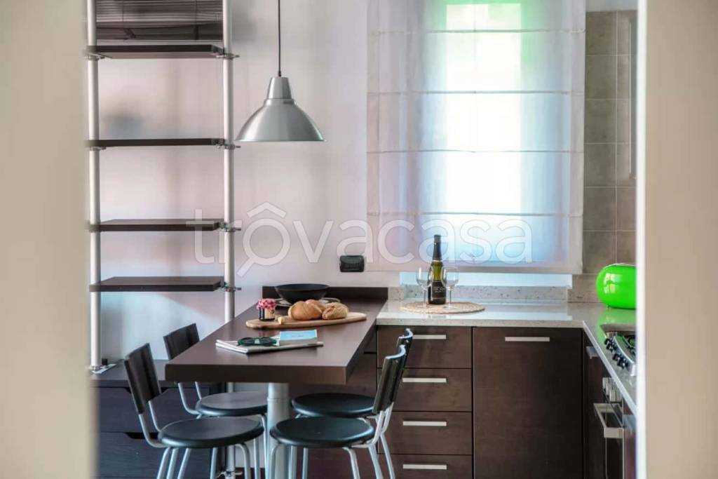 appartamento in affitto a Como in zona Monte Olimpino