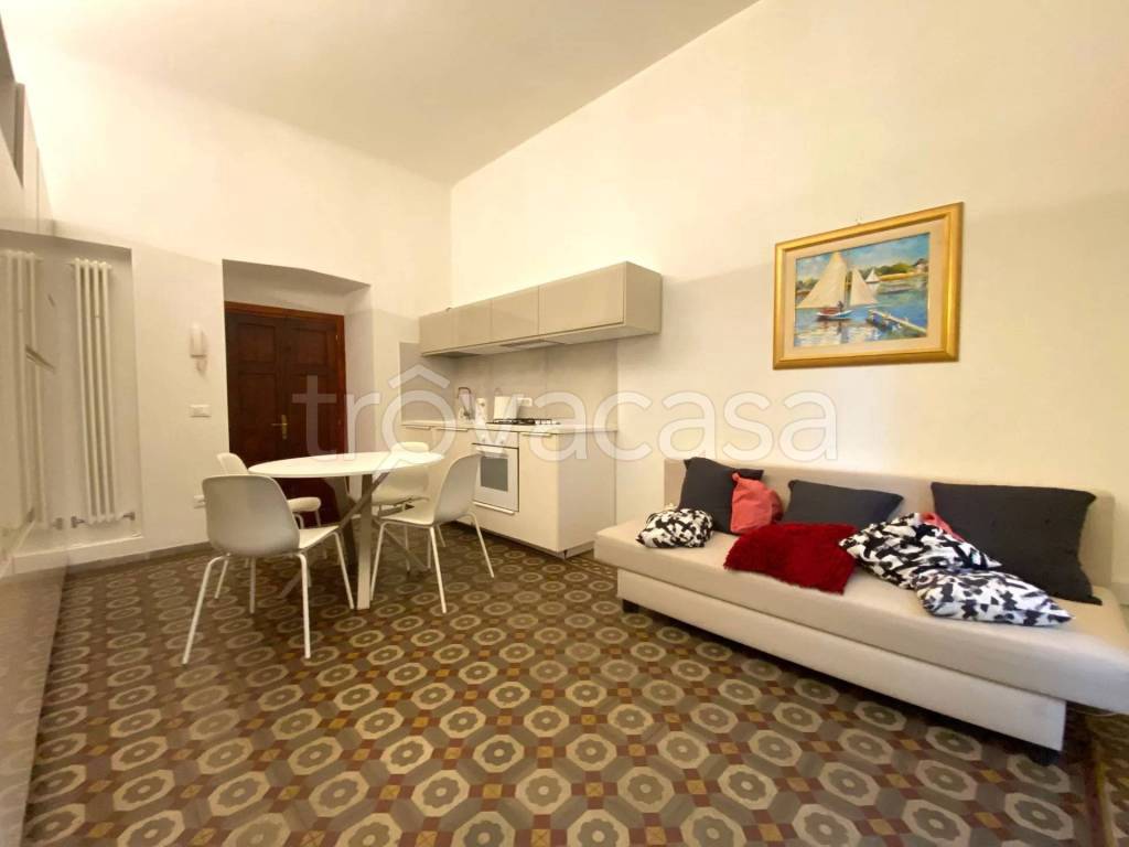 appartamento in affitto a Como in zona Borghi