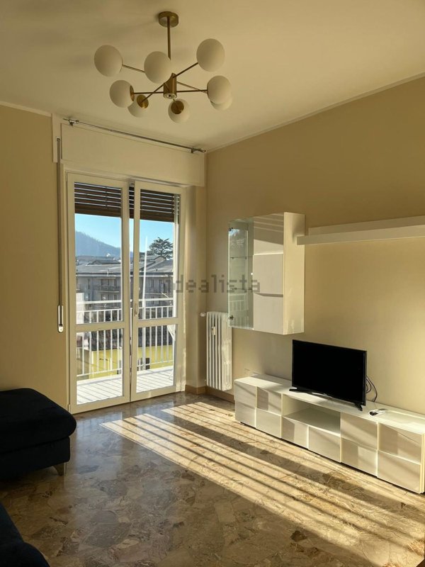 appartamento in affitto a Como in zona Borghi