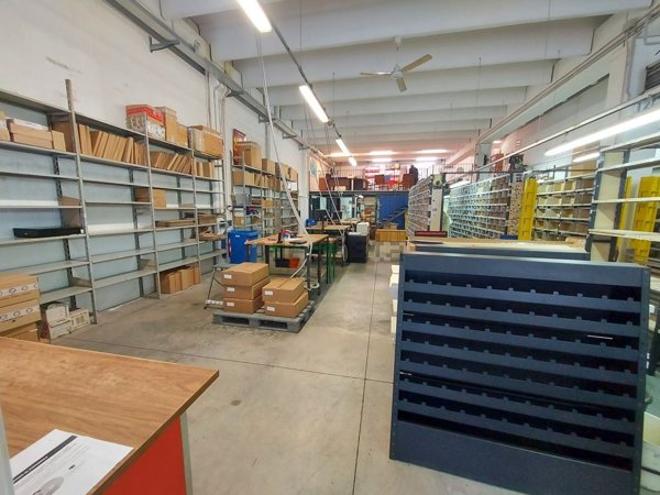 locale commerciale in affitto a Como