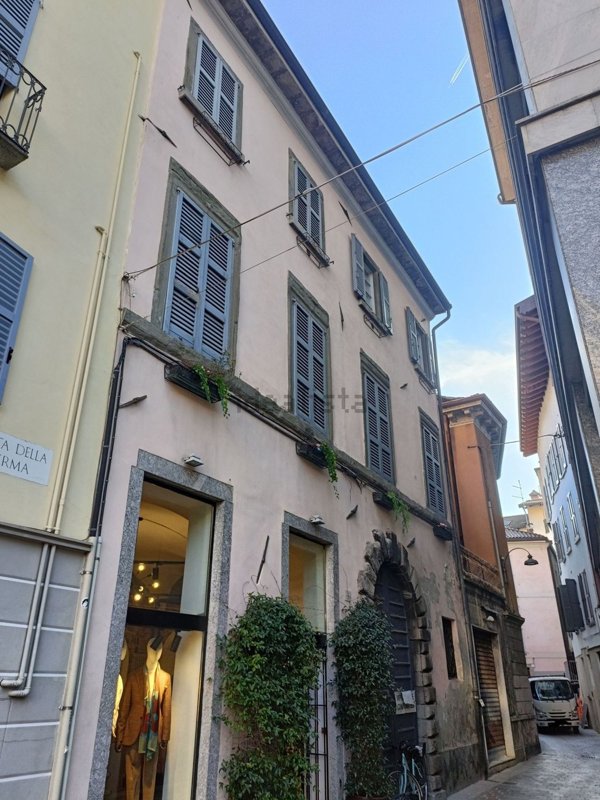 appartamento in affitto a Como in zona Como Centro