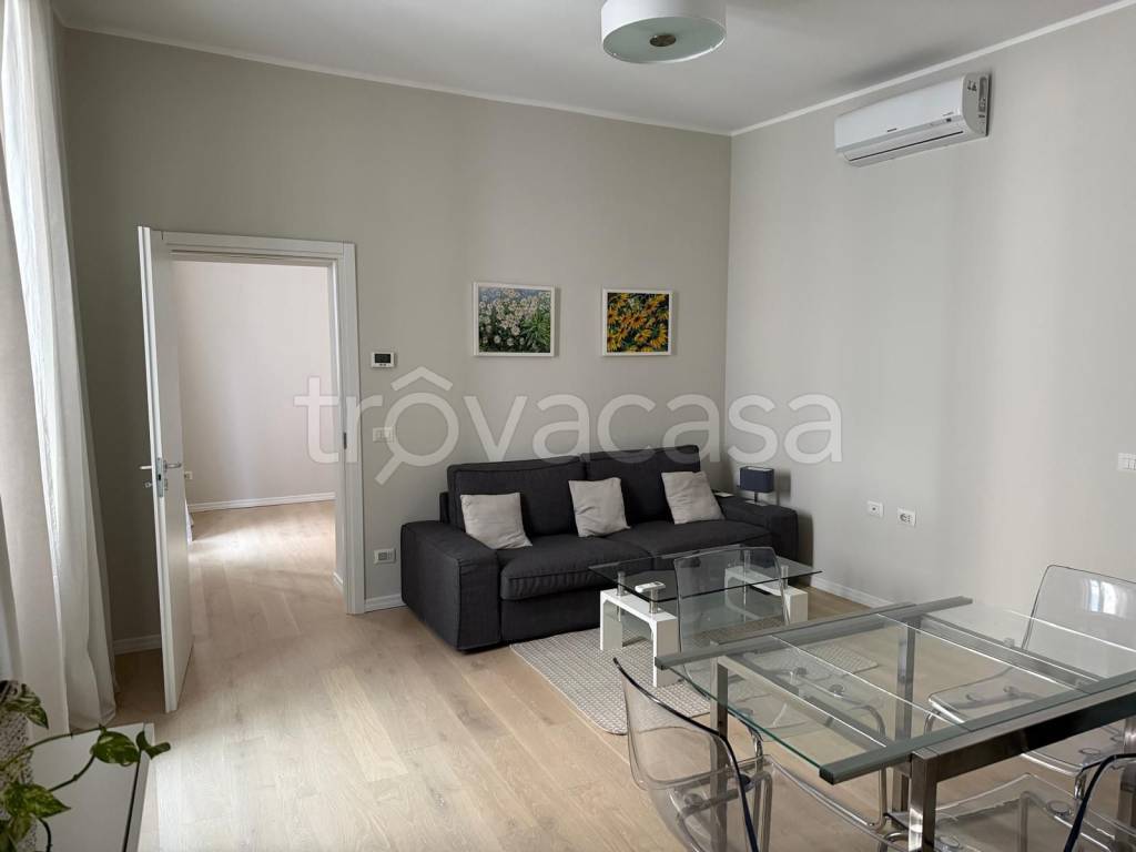 appartamento in affitto a Como in zona Borghi