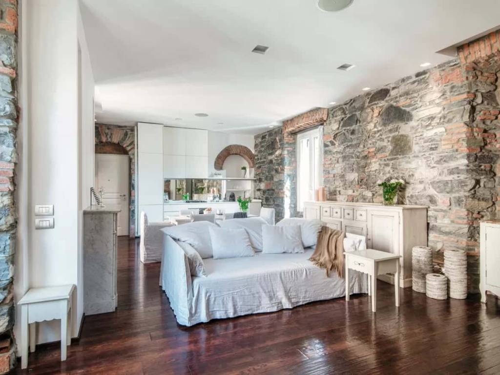 appartamento in affitto a Como in zona Borghi