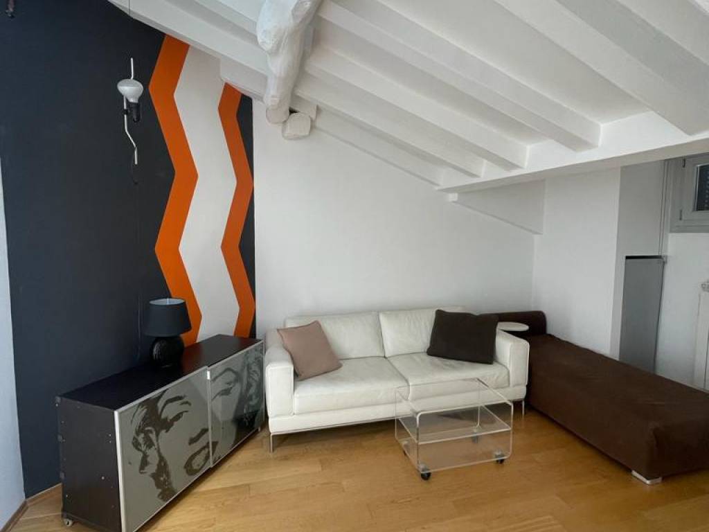 appartamento in affitto a Como in zona Como Centro