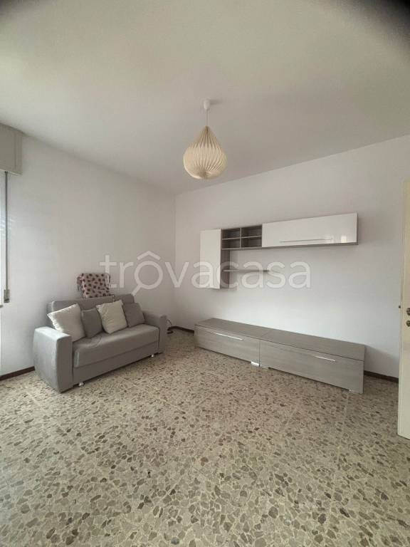 appartamento in affitto a Como in zona Sagnino