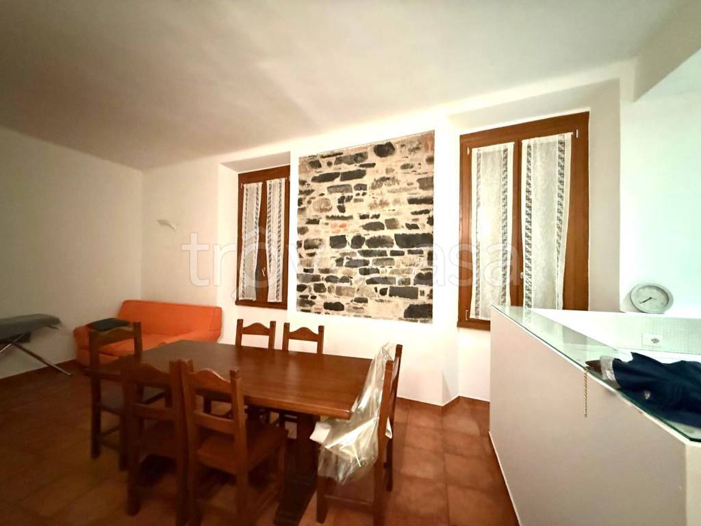 appartamento in affitto a Como in zona Borghi