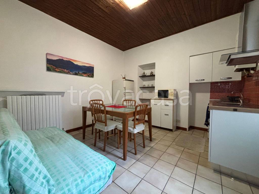 appartamento in affitto a Como in zona Como Centro