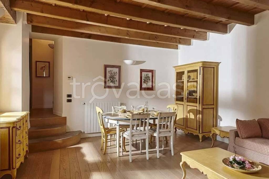 appartamento in affitto a Como in zona Como Centro