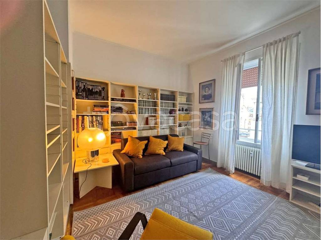 appartamento in affitto a Como in zona Como Centro