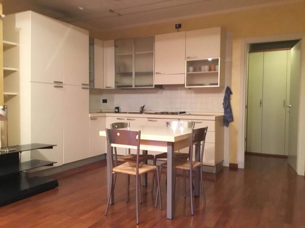 appartamento in affitto a Como in zona Villa Olmo