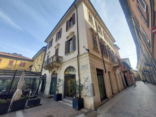 appartamento in affitto a Como in zona Como Centro