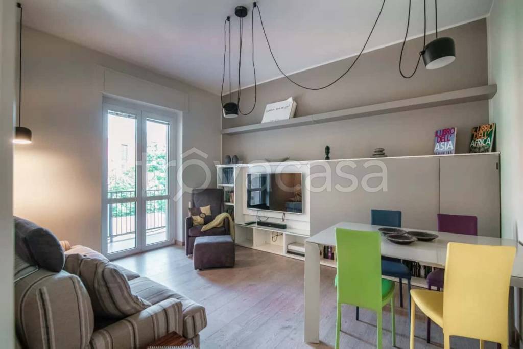 appartamento in affitto a Como in zona Borghi